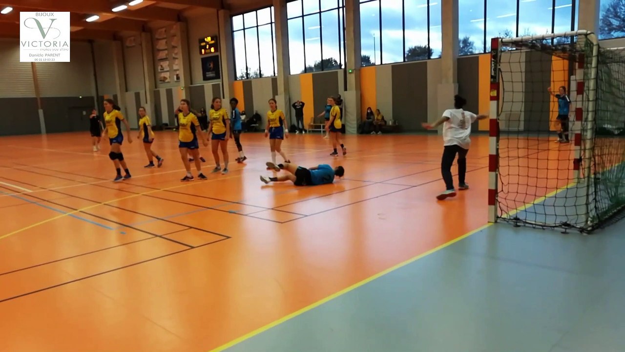 2EME MI-TEMPS -18 FILLES CONTRE CHAURAY LA CRECHE