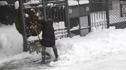 La nieve mantiene al Pirineo en alerta naranja