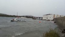 BALIKESİR - Ayvalık'ta fırtına nedeniyle bazı tekneler alabora oldu