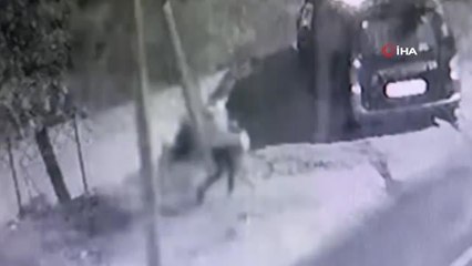 Yolda kaldı diye yardım ettiler, gerçeği güvenlik kameraları ortaya çıkardı- Kendisine yardım eden köylülerin aküsünü çaldı