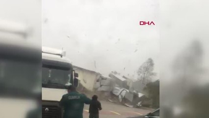 ÇATALCA'DA SAAT KULESİNİN DEVRİLMESİ KAMERADA 2-
