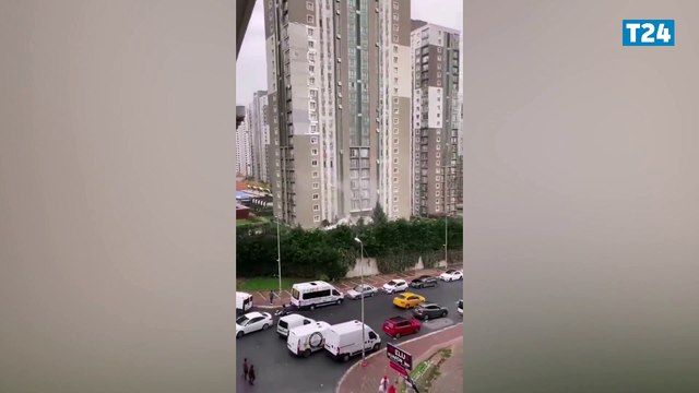 İstanbul'da lodos | Saat kulesi, TIR'lar devrildi; çatılar uçtu