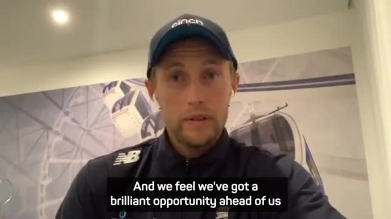 Root says Ashes victory in Australia would be 'the dream'
