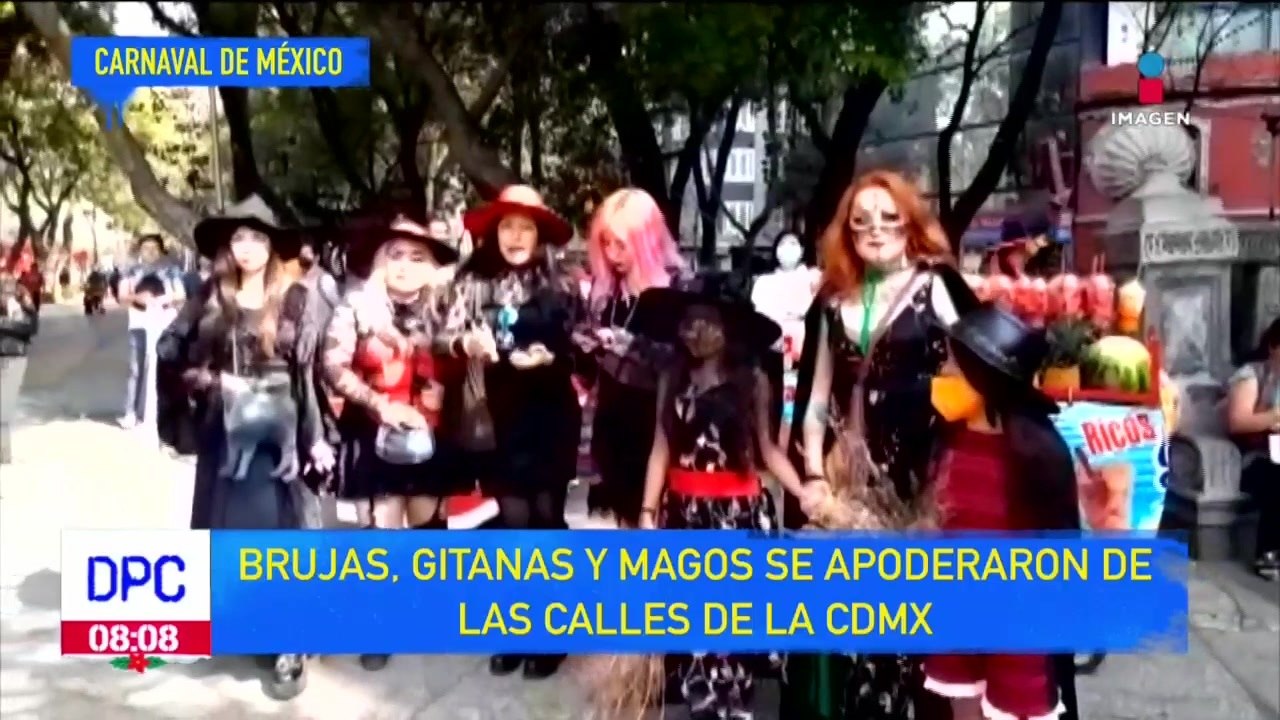 Brujas, gitanas y magos se apoderaron de las calles de la CDMX
