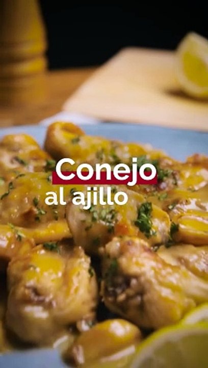 Conejo al ajillo