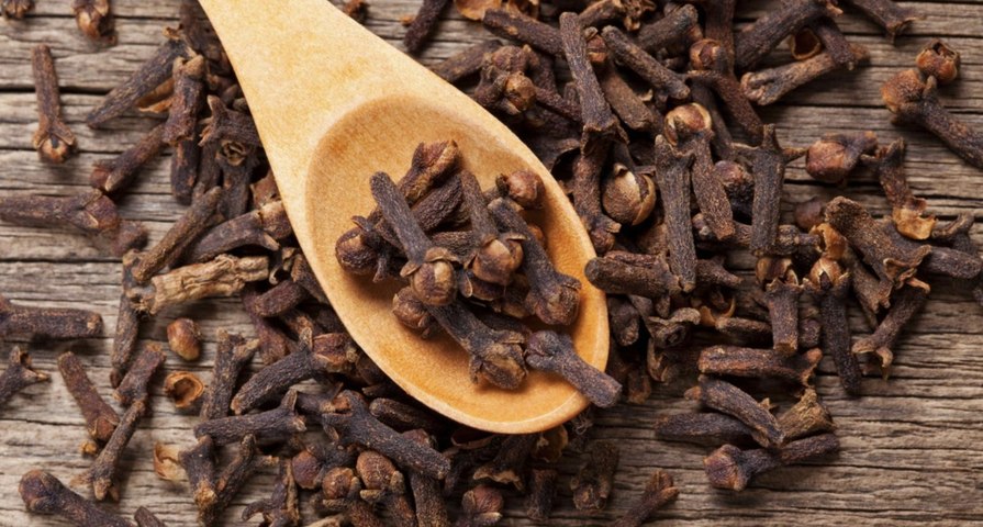 What Are Cloves and How Do I Use Them?