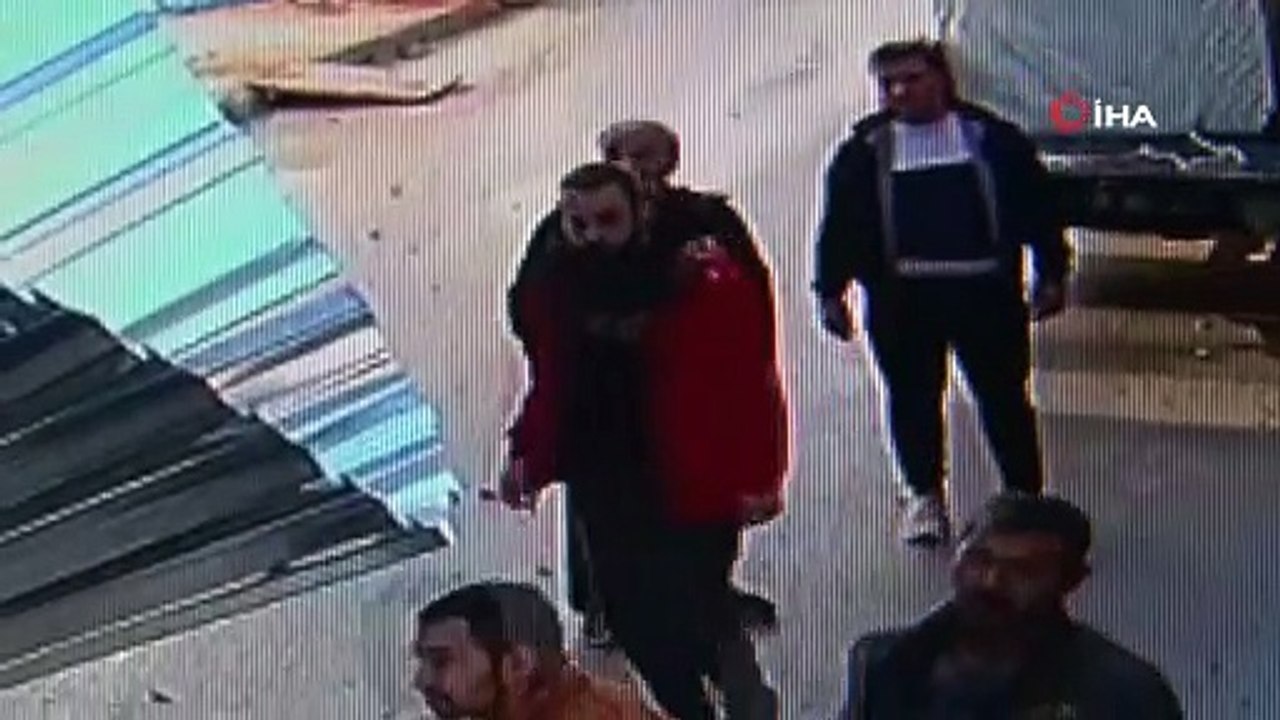Lodos etkili oldu... Ölümden saniyelerle böyle kurtuldular