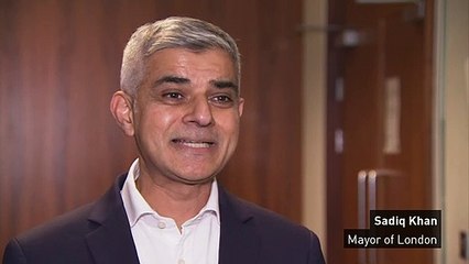 Sadiq Khan welcomes mandatory masks on transport