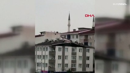Una borrasca mata a varias personas en Turquía y provoca graves daños