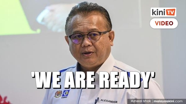 Minister warns traders against raising prices of goods