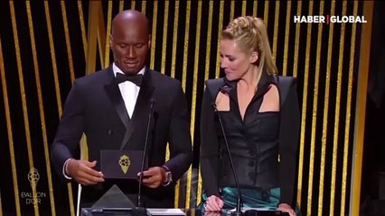 2021 Ballon d’Or ödülünü Lionel Messi kazandı