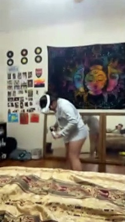 Virtual Reality Game Leads To Actual Reality Wall