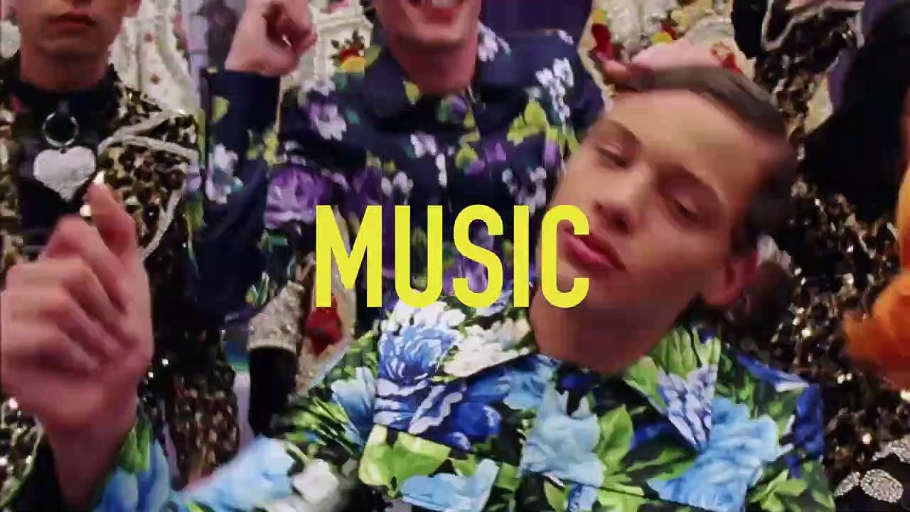 La cérémonie annuelle de remise des prix du British Fashion Council a honoré plusieurs grands noms du secteur, dont celui du créateur de Louis Vuitton, Virgil Abloh, décédé à l'âge de 41 ans - VIDEO