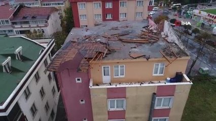 Beylikdüzü'nde lodosun verdiği hasar drone ile görüntülendi