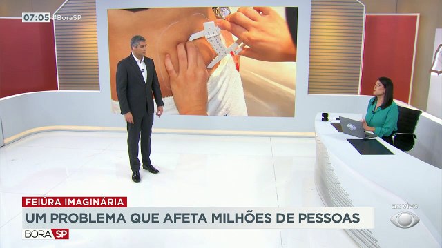 Dismorfia corporal é quando a pessoa vê a própria imagem distorcida no espelho. Esse transtorno atinge mais de quatro milhões de brasileiros.