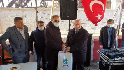 TEKİRDAĞ'DA MÜSİLAJDAN AĞLARI HASAR GÖREN BALIKÇILARA YENİ AĞ