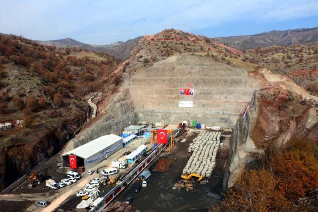 KOÇALİ SULAMA YAKLAŞIM KANALI VE TÜNEL İNŞAAT PROJESİ'NİN TEMELİ ATILDI