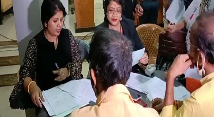 পুরভোটের তৎপরতা তুঙ্গে, বিজেপির রাজ্য দপ্তর মুরলীধর সেনের অফিসে  চলছে ফর্ম ফিলাপ |Oneindia Bengali