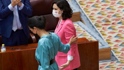 Ayuso y Vox ponen un cordón sanitario a la izquierda madrileña