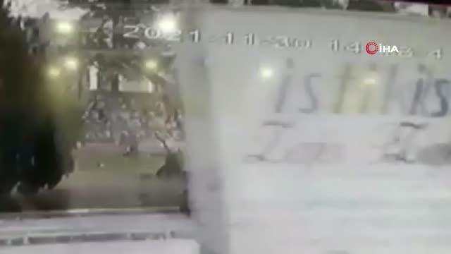 Son dakika haberi: Ağacın devrilme anı kamerada