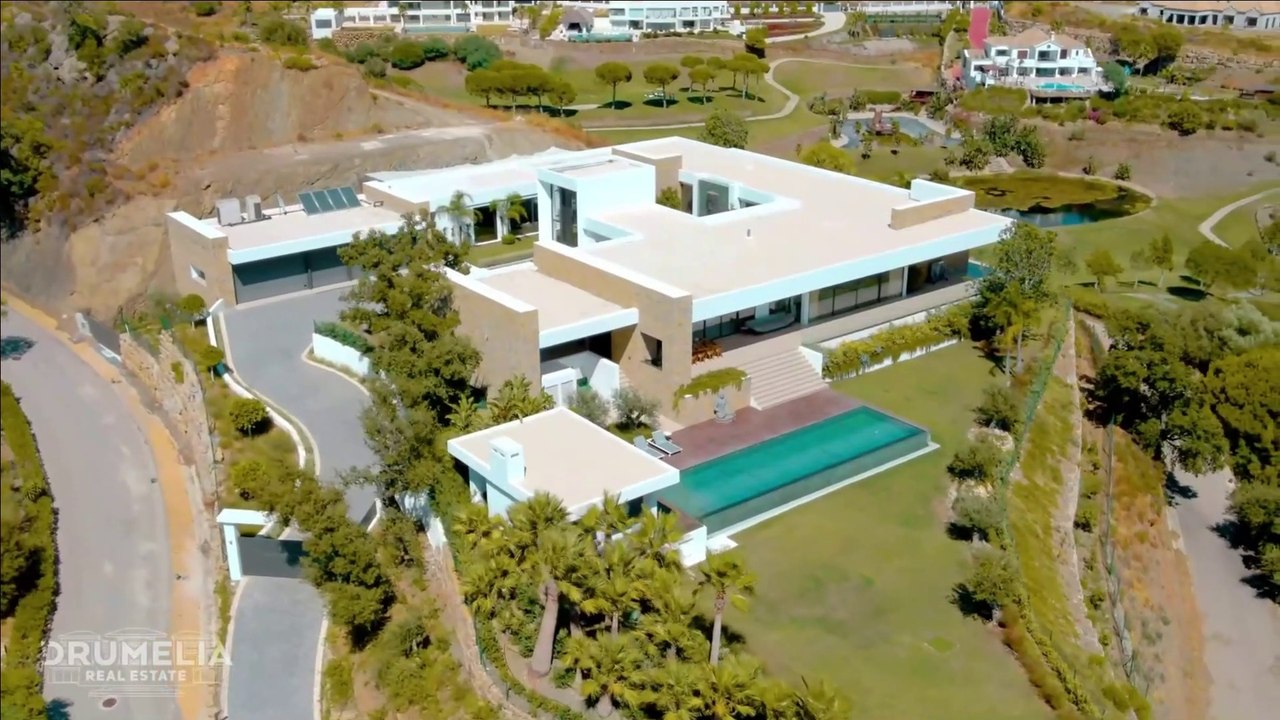 BILLIONAIRE Luxury Lifestyle
