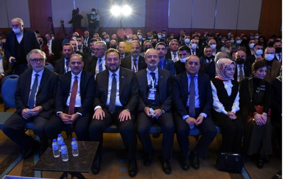 MÜSİAD Genel Başkanı Asmalı, Bursa'da panelde konuştu