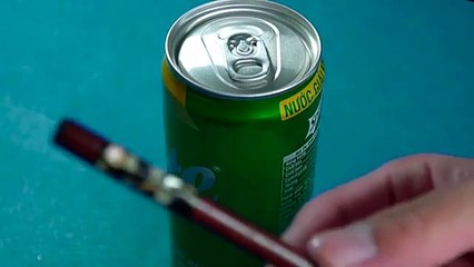 Astuce pour ouvrir une canette sans utiliser la languette