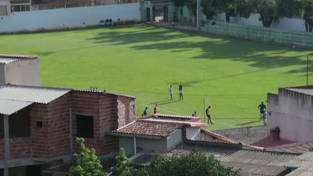 Un pueblo de Brasil se queda sin trabajadores esenciales por la emigración masiva a Estados Unidos