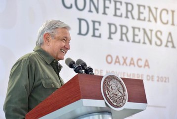 AMLO invita a concentración masiva en el Zócalo de CDMX