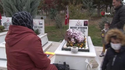 Şehit annesinden duygulandıran paylaşım