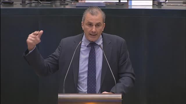 Almeida acusa a Vox de secuestrar a los madrileños al no negociar los presupuestos locales