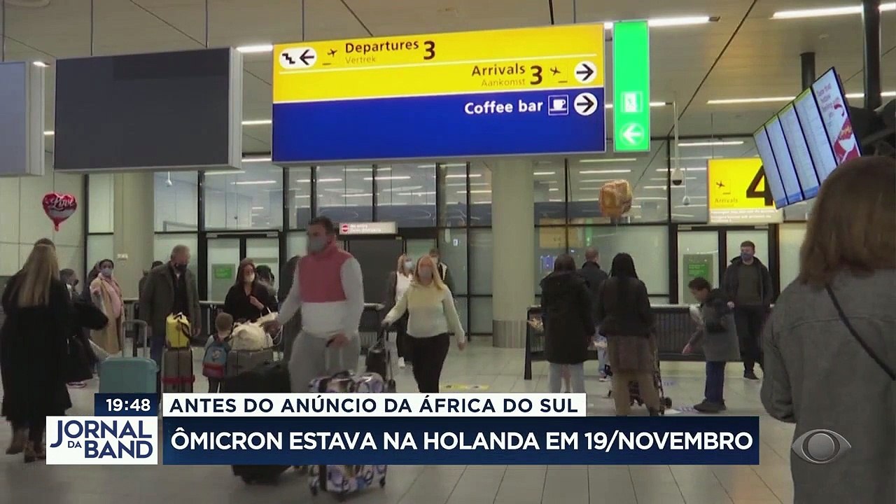 Vacinação e novas restrições são as armas para deter a nova variante do coronavírus. Na Holanda, ela foi encontrada em amostras colhidas antes da África do Sul noticiar a descoberta.