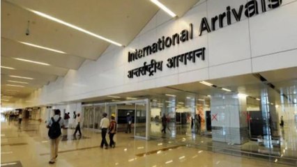 Omicron: New rules for international arrivals kick in