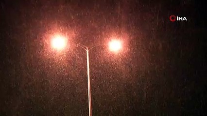 Ankara'da yüksek kesimlere mevsimin ilk karı yağdı