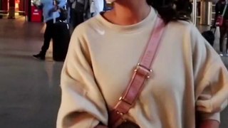 Parineeti Chopra spotted at airport arrival video