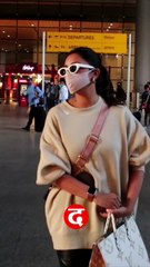 Parineeti Chopra spotted at airport arrival video