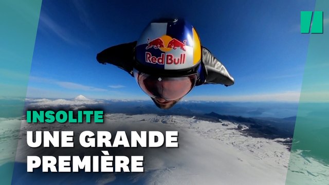 Les images incroyables de ce vol en wingsuit au cœur d'un volcan actif