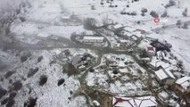 Bayburt'un yüksek kesimlerinde kar yağışı