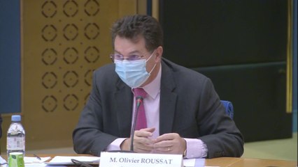 Fusion TF1/M6: "Il faut passer de 10 à 7 canaux" , précise le PDG de Bouygues