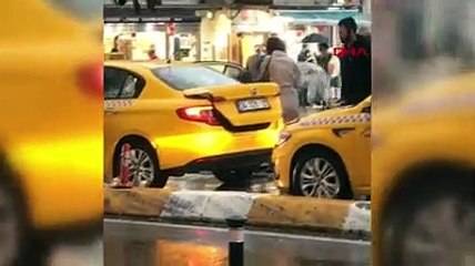 Taksiciler, lodosta pazarlık yapıp müşterileri almadı