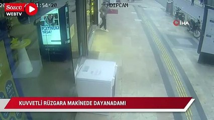 Kuvvetli rüzgara makinede dayanamadı