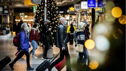 Pourquoi le variant découvert en Afrique du Sud se nomme-t-il "Omicron" ?