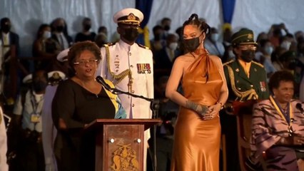 Barbados reemplaza a Isabel II como jefa de Estado y pasa a ser una república