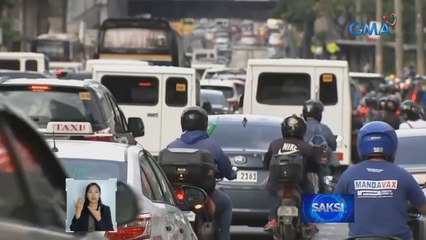 Ilang motoristang lumabag sa number coding, tiniketan | Saksi