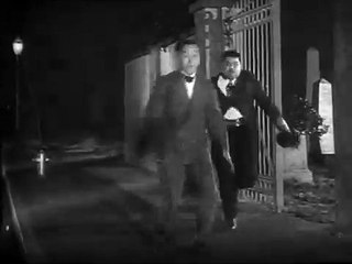 Slapstick clips - Do Detectives Think? (1927)