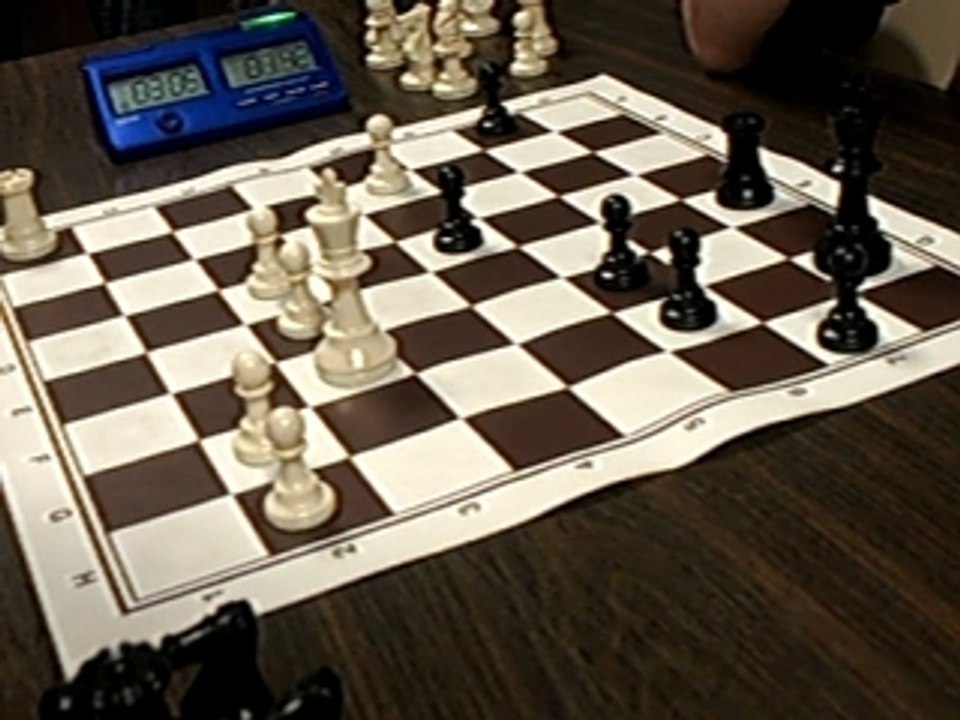 ECHECS : BEN 1 VS 0 NOUMAI ( BLITZ )