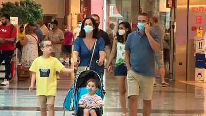 La risposta a Omicron: Europa in ordine sparso, tra divieti e campagna vaccinale