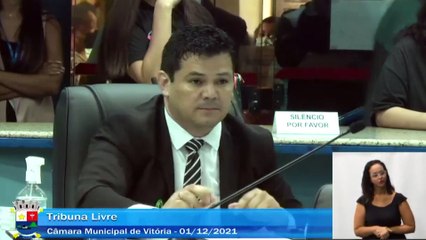 Vídeos mostram confusão na Câmara de Vitória