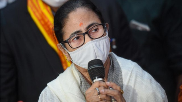 CM Mamata accuses of 'insulting National Anthem'