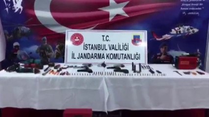 Скачать видео: Jandarmadan silah imalathanesine baskın: 1 gözaltı